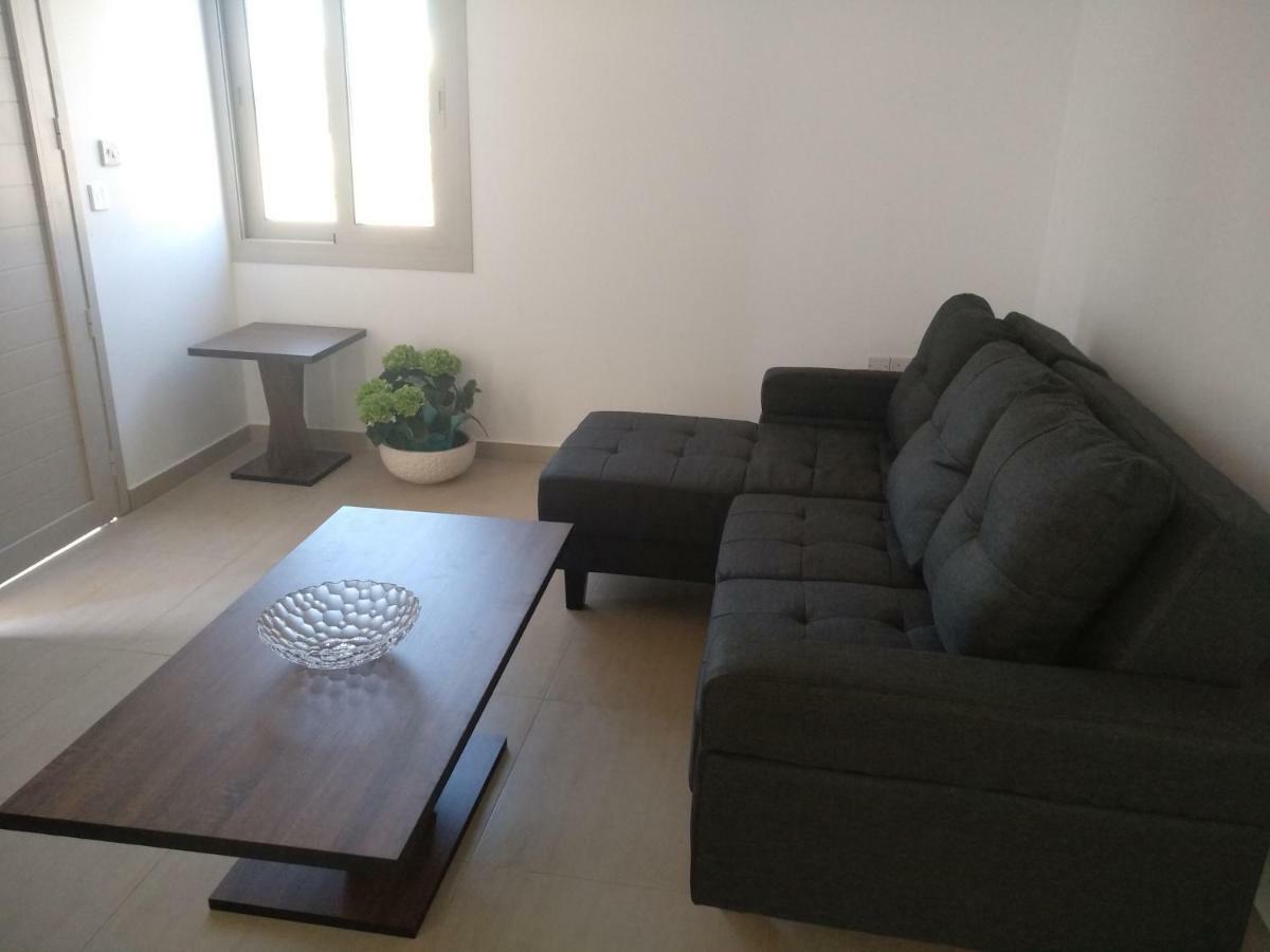 Argaka Palm Tree Apts Bagian luar foto