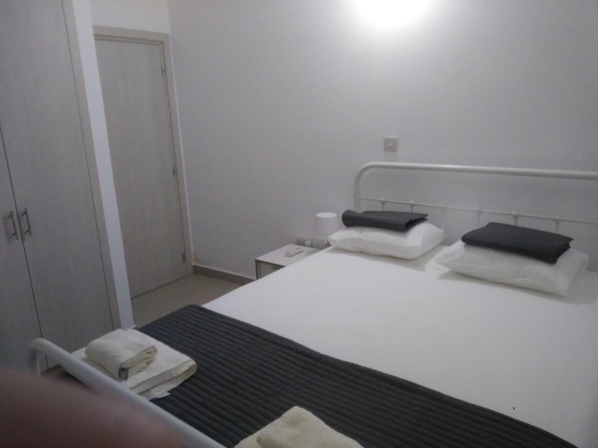 Argaka Palm Tree Apts Bagian luar foto